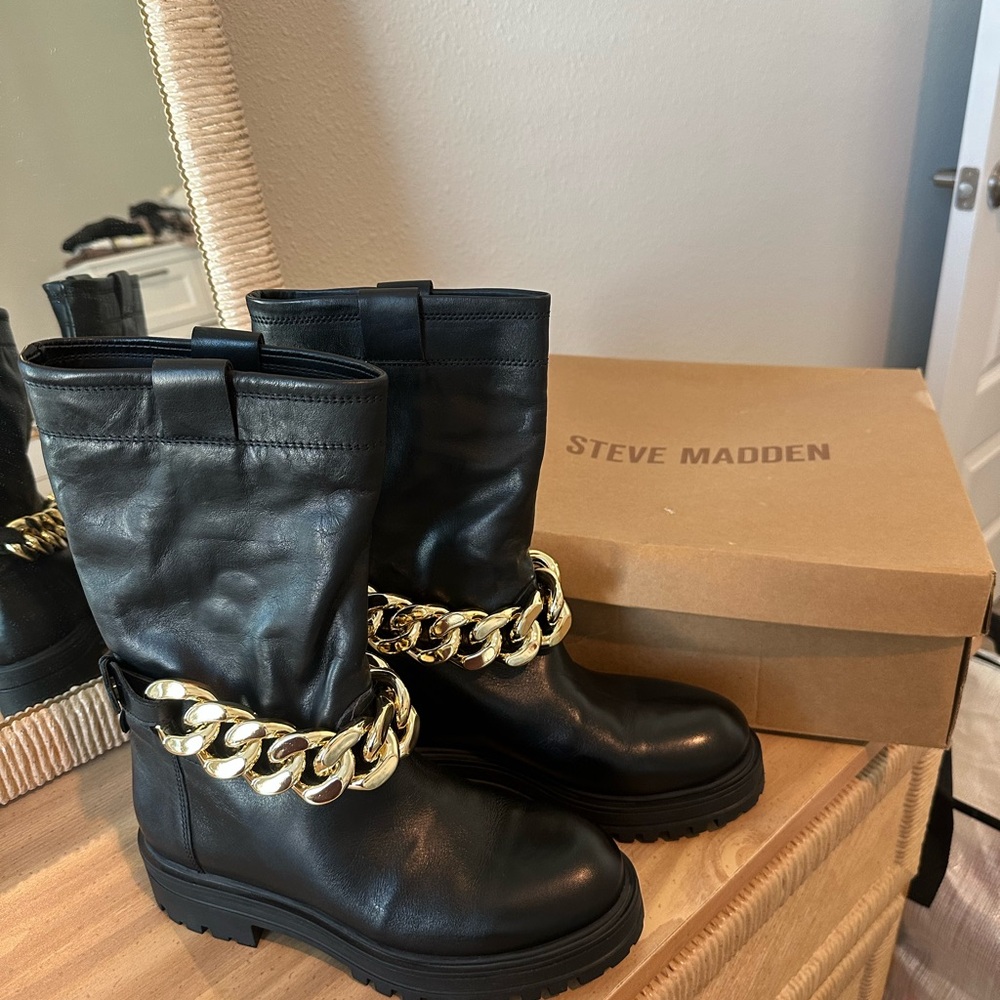 Steve Madden Black Leather Boots with Gold Chain Detail